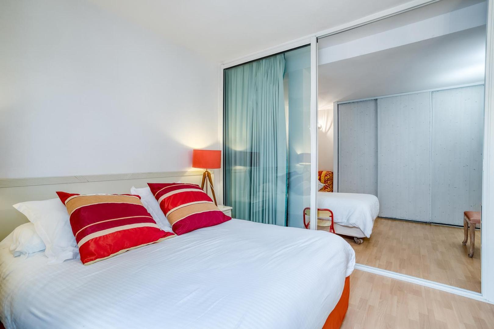 Roc Hotel - Hotel 4 Etoiles Les Pieds Dans L'Eau เลอลาวองดูว์ ภายนอก รูปภาพ